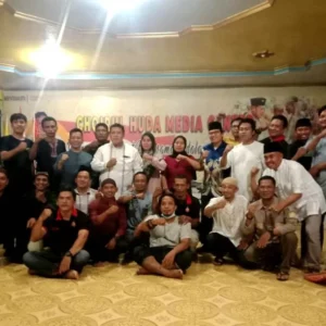 Rindu Insan Pers, Mantan Bupati Mukomuko Buka Puasa Bersama Wartawan Rindu Insan Pers, Mantan Bupati Mukomuko Buka Puasa Bersama Wartawan