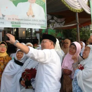 Rohidin : Masjid Simbol Pemersatu