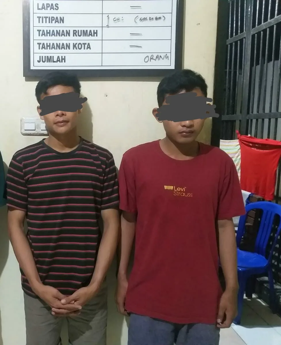 Simpan 2000 Samcodin Dalam Plastik Hitam, 2 Pria Ditangkap Polisi