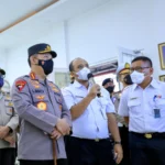 Tinjau Stasiun Pasar Senen, Kapolri Imbau Warga Mudik Sebelum Tanggal 28 April