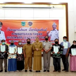 250 Warga Desa Sidomulyo Terima Sertifikat PTSL