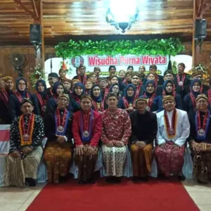 55 Siswa Pawiyatan Panatacara dan Pamedar Sabdha Bregada 3 Diwisuda
