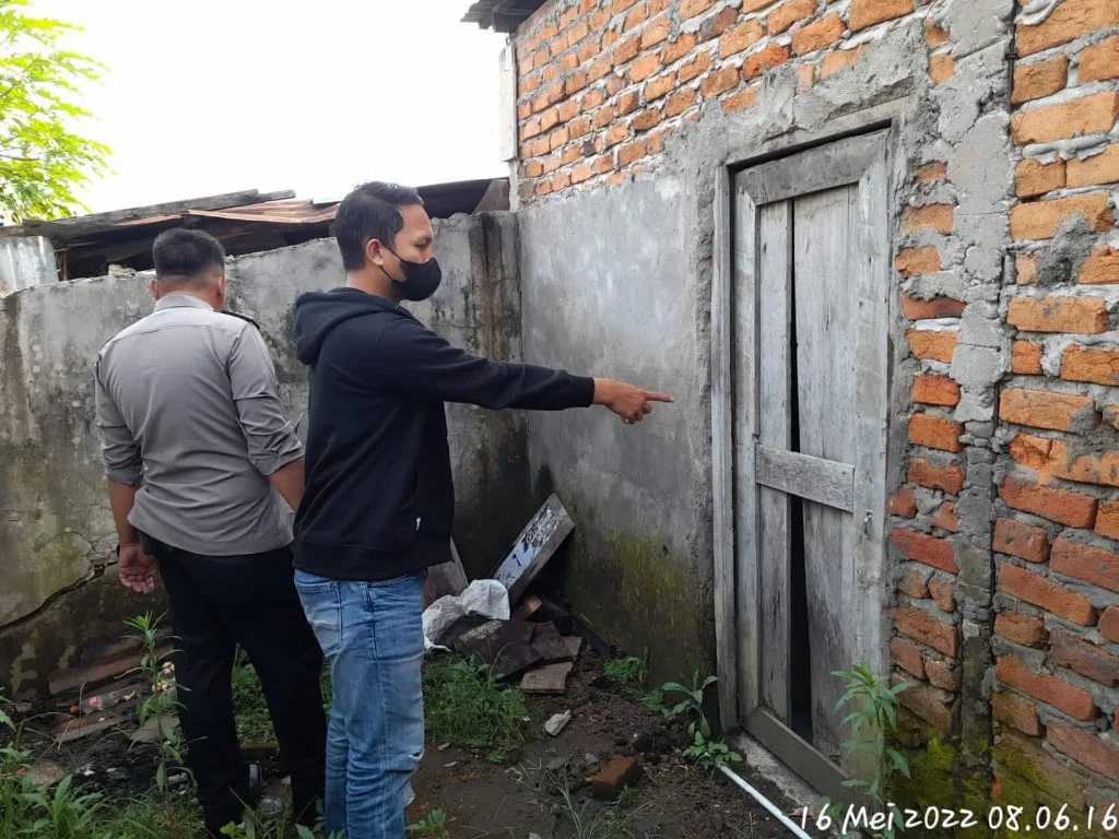 Bangun Tidur, HP dan Uang Lenyap Diangkut Maling