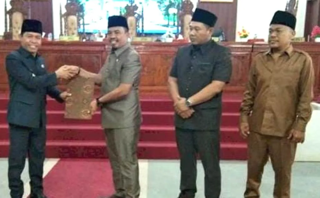Bupati Lebong Terima Rekomendasi LKPJ Tahun 2021