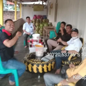 FKMO Berkunjung ke Kediaman Anggota Dewan M. Yusak