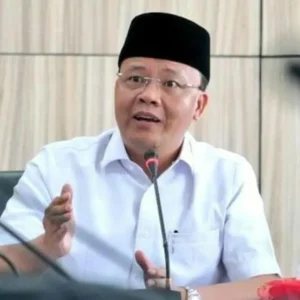 Gubernur Bengkulu : ASN Tetap Masuk Kerja Sesuai Jadwal Gubernur Bengkulu : ASN Tetap Masuk Kerja Sesuai Jadwal