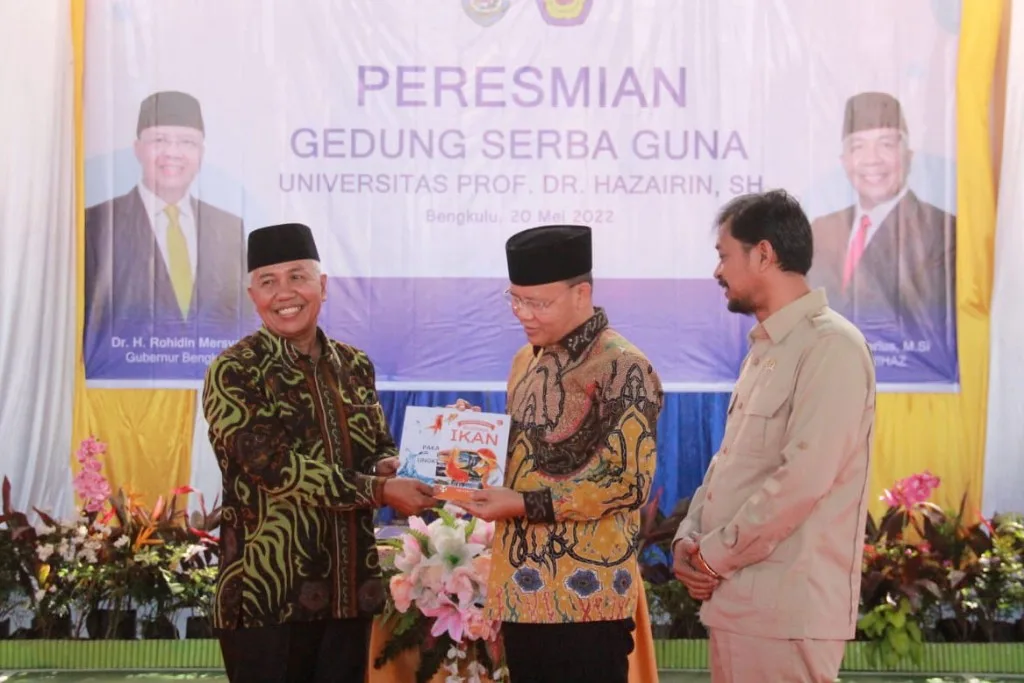 Gubernur Bengkulu Rohidin Mersyah Resmikan Gedung Serbaguna UNIHAZ