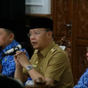 Harga TBS Anjlok, Gubernur Rohidin Kirim Rekom Cabut Larangan Ekspor CPO ke Presiden
