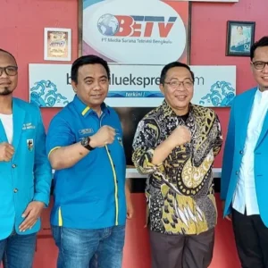 Haris Pertama Layak Dipilih Lagi di Kongres KNPI XVI Maluku Utara Haris Pertama Layak Dipilih Lagi di Kongres KNPI XVI Maluku Utara