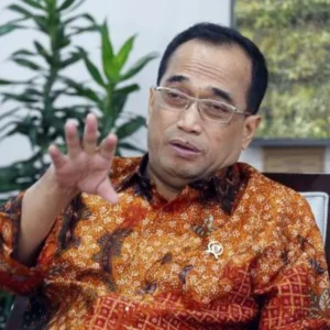Hindari Puncak Arus Balik, MenHub Imbau Pemudik Tunda Waktu Kembali Hindari Puncak Arus Balik, MenHub Imbau Pemudik Tunda Waktu Kembali