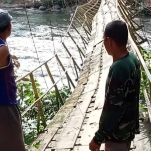 Jembatan Gantung di Seluma Putus, Belasan Anak Loncat ke Sungai