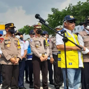 Kakorlantas Polri dan Tiga Menteri Lepas One Way Nasional Kakorlantas Polri dan Tiga Menteri Lepas One Way Nasional