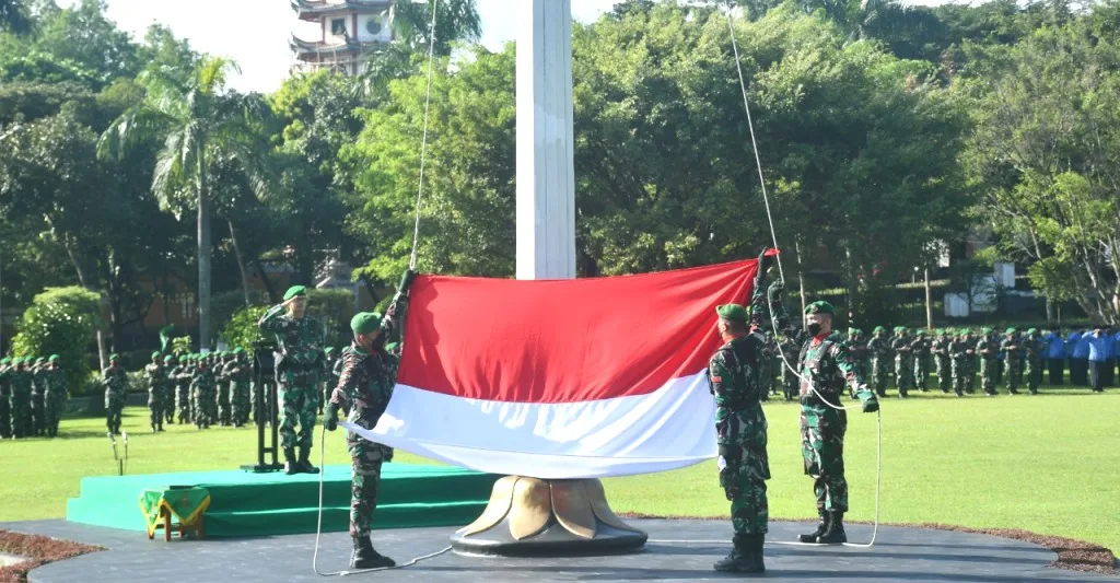 Kodam IV/Diponegoro Menggelar Upacara Harkitnas