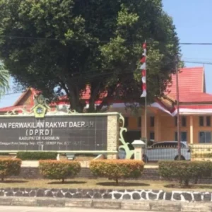 Komisi III dan KTNA Minta Tambang Pasir Laut Ditutup Komisi III dan KTNA Minta Tambang Pasir Laut Ditutup