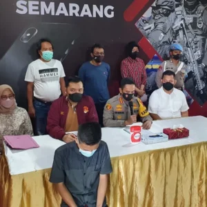 Nekat Remas Payudara Staff Bank, Warga Grobogan Diamankan Polisi Nekat Remas Payudara Staff Bank, Warga Grobogan Diamankan Polisi