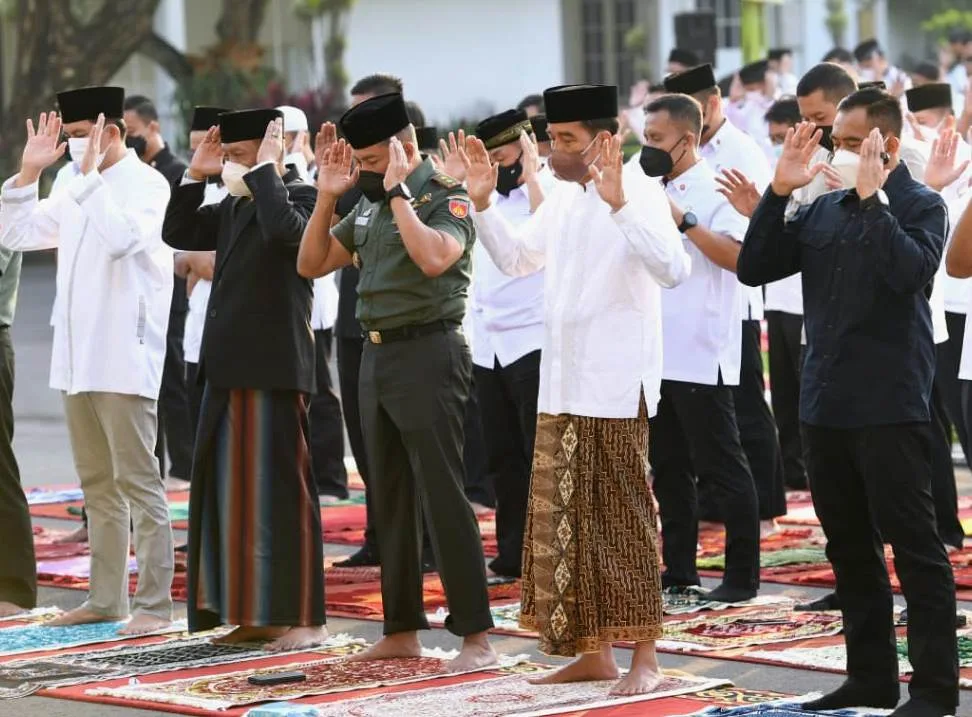 Pangdam IV/Diponegoro Dampingi Presiden RI Rayakan Lebaran di Yogyakarta