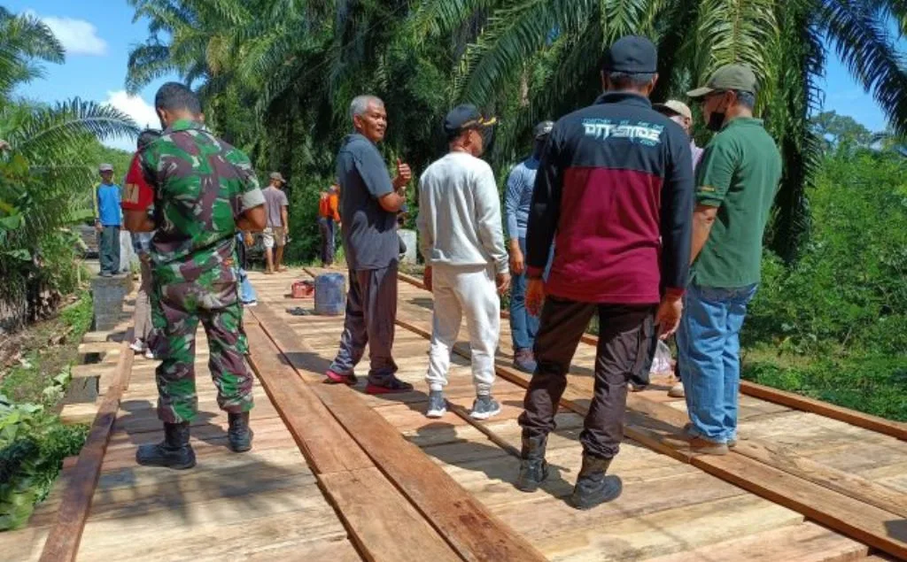 Pemkab BS Segera Perbaiki Jalan Desa Cinto Mandi – Telaga Dalam