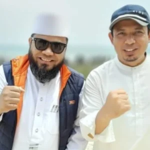 Saat Liburan, Helmi-Dedy Tetap Kerja Tuntaskan Masalah Warga Saat Liburan, Helmi-Dedy Tetap Kerja Tuntaskan Masalah Warga