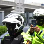 Terbaru! Kini Polisi Bisa Tilang Gunakan Kamera Handphone