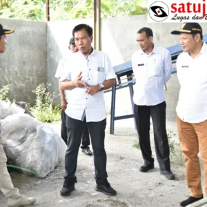 Wabup Subandi Sidak Tempat Pembuangan Sampah Balongbendo