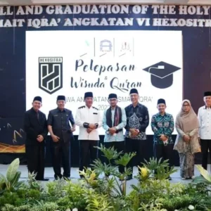 Wagub Rosjonsyah Hadiri Wisuda SMA IT IQRA Wagub Rosjonsyah Hadiri Wisuda SMA IT IQRA