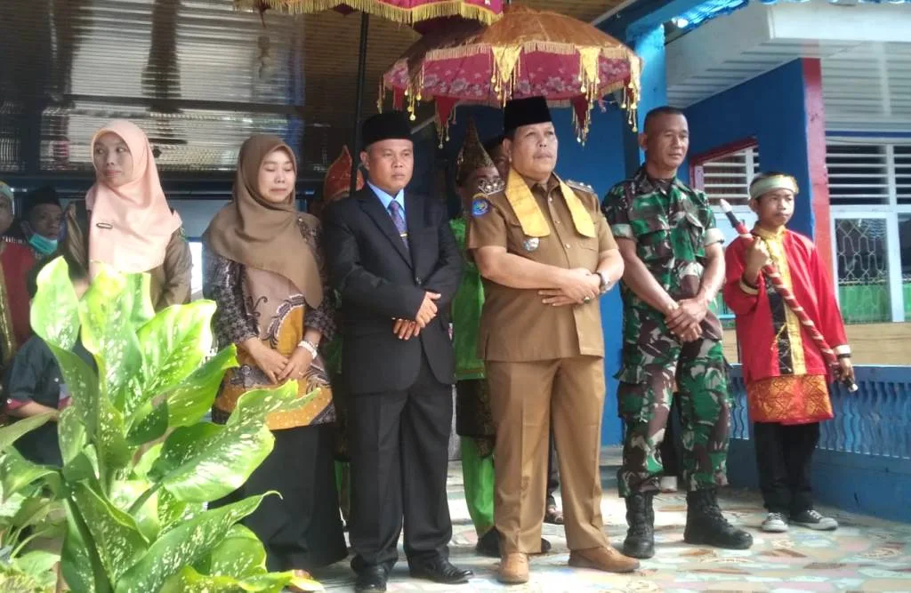 Wakil Bupati Ikut Melepas Siswa Lulusan SMPN 06 Lebong Selatan