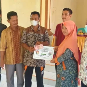 137 KPM di Desa Sibak Terima BLT DD Tahap Dua