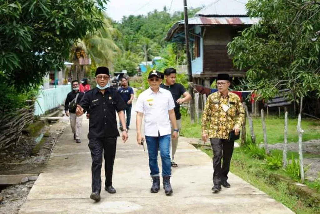 Bupati BS dan Jajaran Bujik’an Dusun di Desa Keban Agung 1