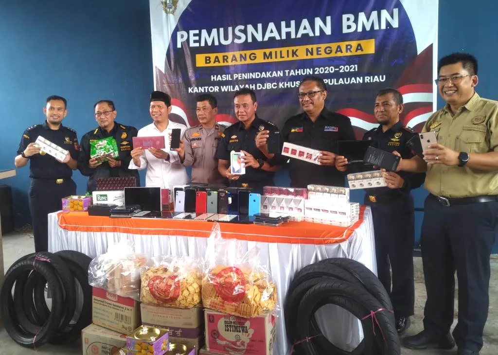 DJBC Kepri Musnahkan 3 Ribu HP Serta 2,3 Juta Batang Rokok Ilegal