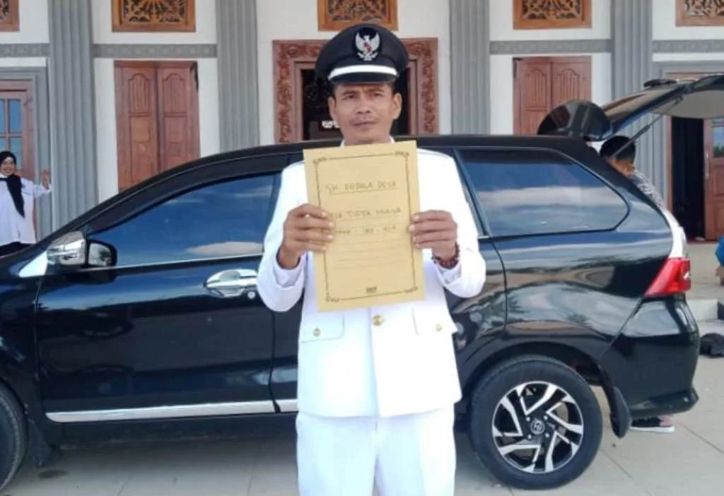 Hendriato Resmi Dilantik Bupati Mukomuko Jabat Kades Tirta Mulya