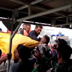 Ini Dia Para Korban Selamat Tragedi KM Bintang Surya Di Karimun Ini Dia Para Korban Selamat Tragedi KM Bintang Surya Di Karimun