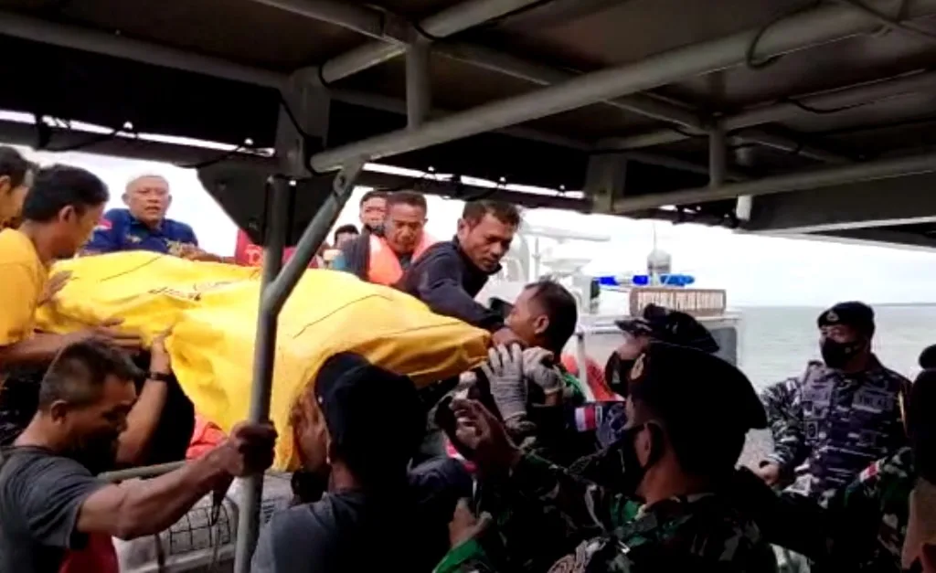 Ini Dia Para Korban Selamat Tragedi KM Bintang Surya Di Karimun