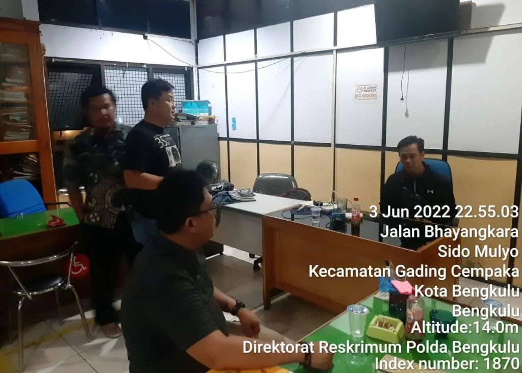 Jadi Tersangka, Oknum ASN Kantor Lurah Ditangkap Paksa