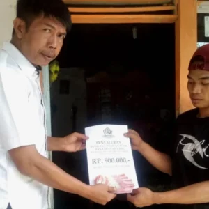 Junjung Transparansi, Pemdes Nangai Amen Berinovasi Tandai Rumah Penerima BLT