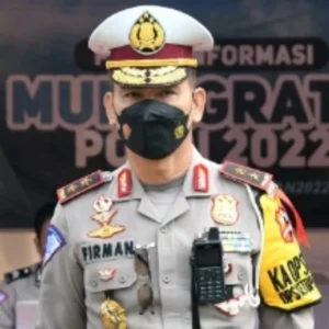 Kakorlantas Soal Imbauan Berkendara Tak Pakai Sandal Jepit Kakorlantas Soal Imbauan Berkendara Tak Pakai Sandal Jepit