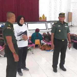 Kesdam IV/Diponegoro Bersama PMI Kota Semarang Gelar Donor Darah Kesdam IV/Diponegoro Bersama PMI Kota Semarang Gelar Donor Darah