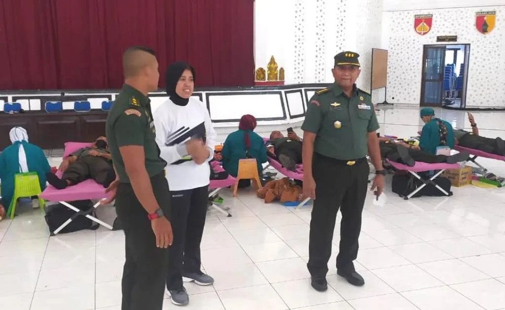 Kesdam IV/Diponegoro Bersama PMI Kota Semarang Gelar Donor Darah
