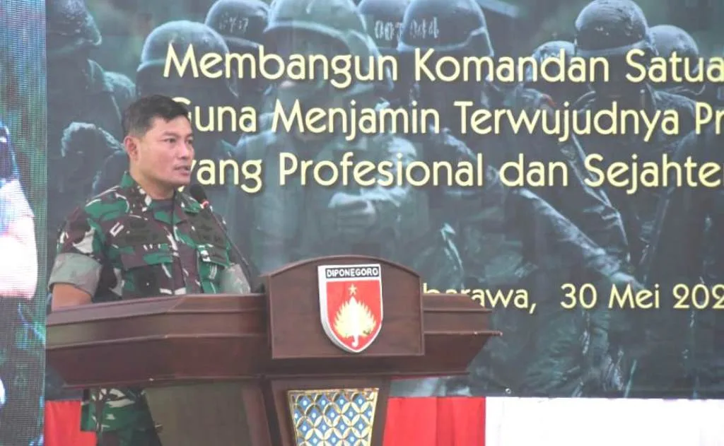 Mayjen TNI Widi Prasetijono Resmi Tutup Apel Dansat Kodam IV/Dip 2022