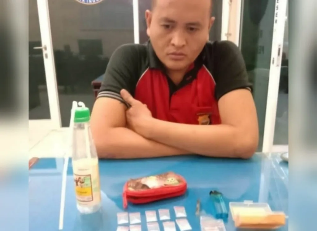 Oknum Polisi Ditangkap Ditemukan 14 Paket Kecil dan 3,52 Gram Sabu