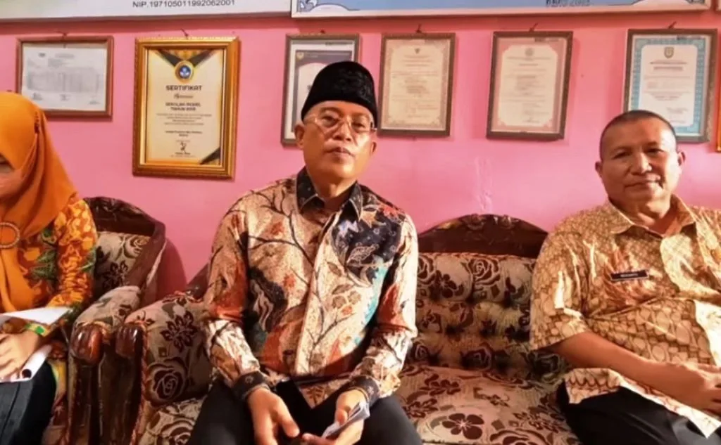 Pantau Harga TBS Sawit Sesuai Ketentuan, Bupati Gusnan Datangi Pabrik BSL