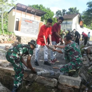 Pendam IV/Diponegoro Laksanakan Karya Bakti di Kelurahan Gedawang