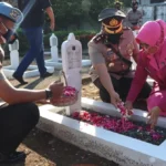 Peringati Hari Bhayangkara Ke-76, Polres Demak Ziarah Ke Taman Makam Pahlawan