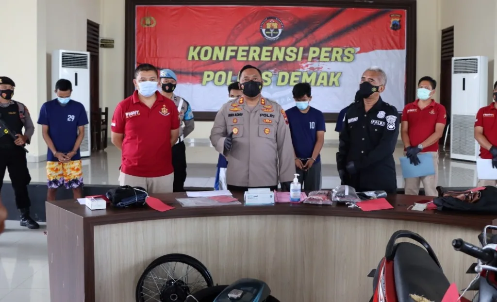 Polres Demak Tangkap Tiga Pelaku Curanmor dan Satu Pelaku Curas