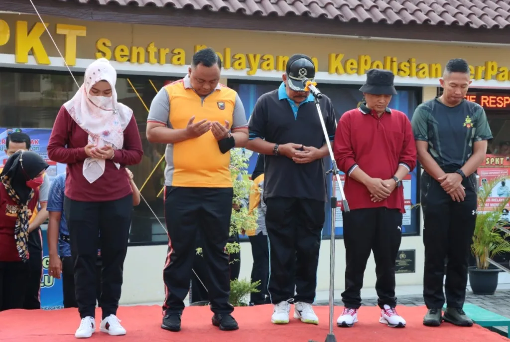 Sambut HUT Bhayangkara, Jalan Santai Polres Demak Diikuti Ratusan Peserta