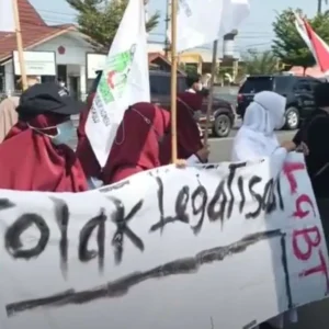 Tolak Legalisasi LGBT, KAMMI Unjuk Rasa di Depan Gedung DPRD Bengkulu