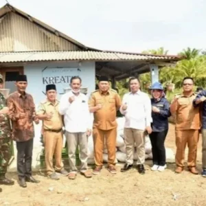 Bupati Seluma Beri Bantuan Sarana dan Prasarana Perikanan ke Pokdakan