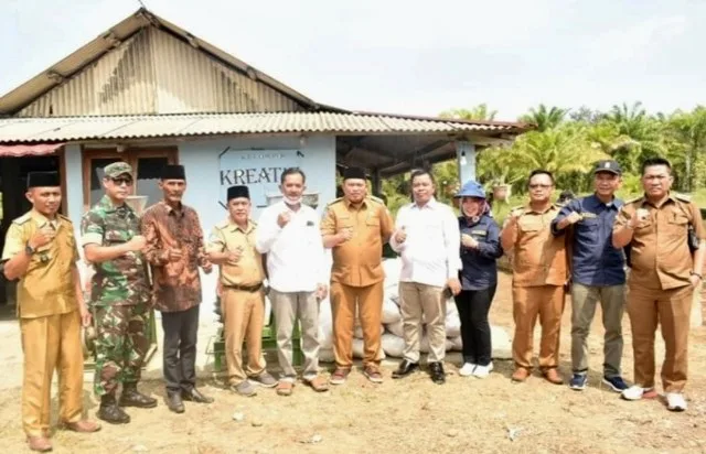 Bupati Seluma Beri Bantuan Sarana dan Prasarana Perikanan ke Pokdakan