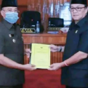 DPRD Bengkulu Selatan Laksanakan Rapat Paripurna Penyampaian Enam Raperda