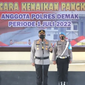 Kado di HUT Bhayangkara Ke-76, Personel Polres Demak Naik Pangkat