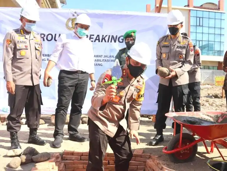 Kapolda Jateng Letakkan Batu Pertama Pembangunan Sarana Tambahan RS Bhayangkara Semarang